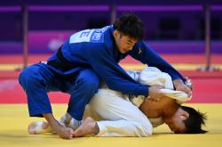 柔道比赛男子决赛激烈对抗，法国选手实力碾压夺冠！的简单介绍