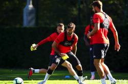 伯明翰城VS狼队，西边故乡之争了谁能脱颖而出