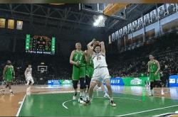 新一轮篮球赛事引发球迷热烈讨论