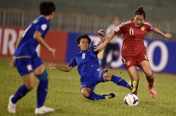 亚洲杯女子足球赛四强争夺激烈