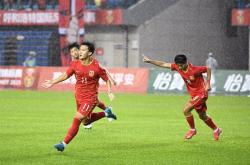 中国国家队在国际足球比赛中耀眼登场