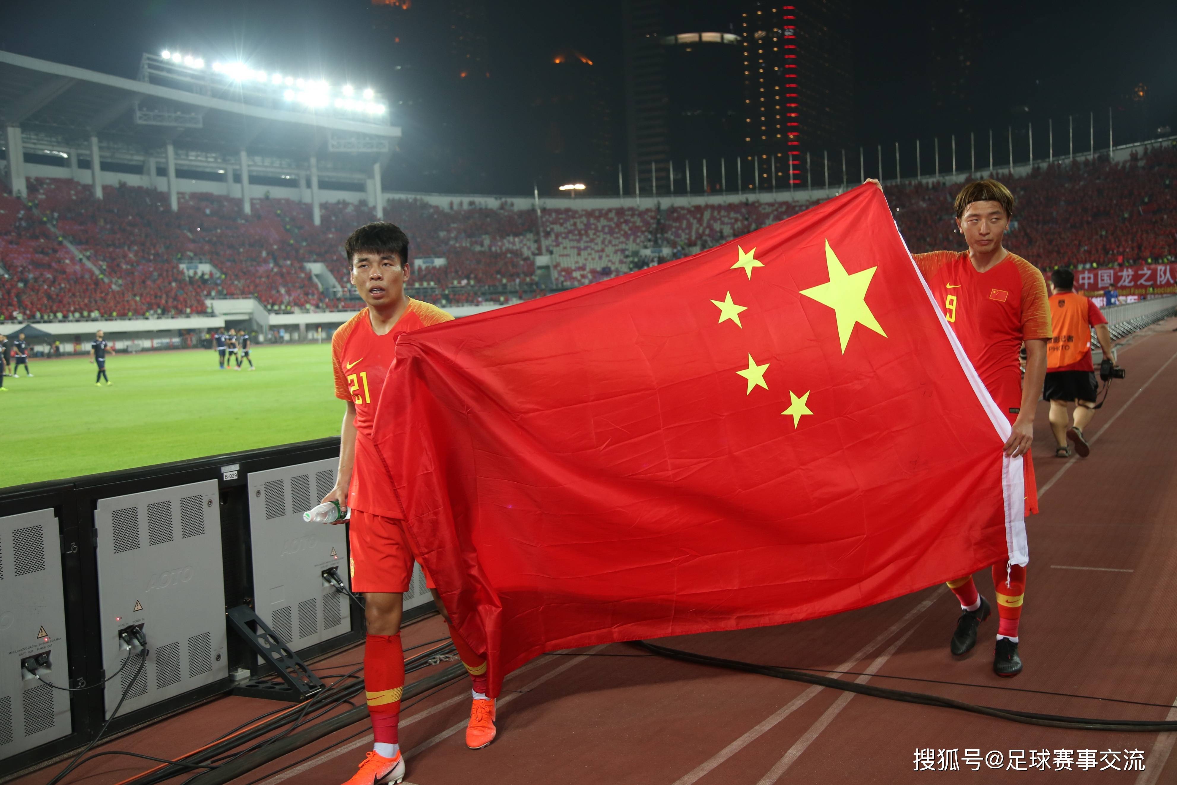 中国国家队在国际足球比赛中耀眼登场