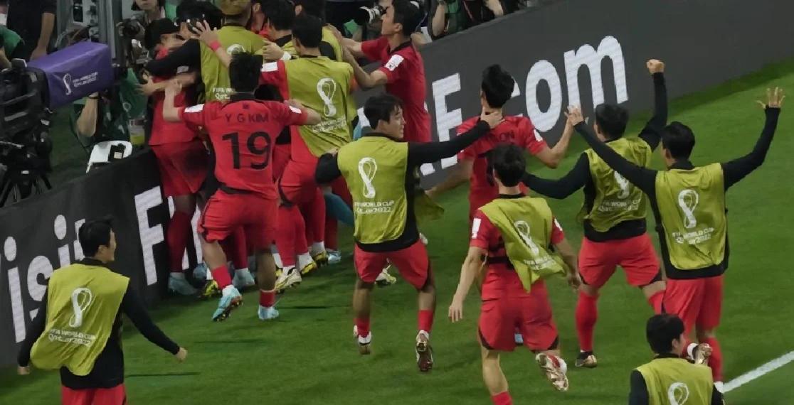 紧张开战，亚洲足球联赛一触即发的简单介绍