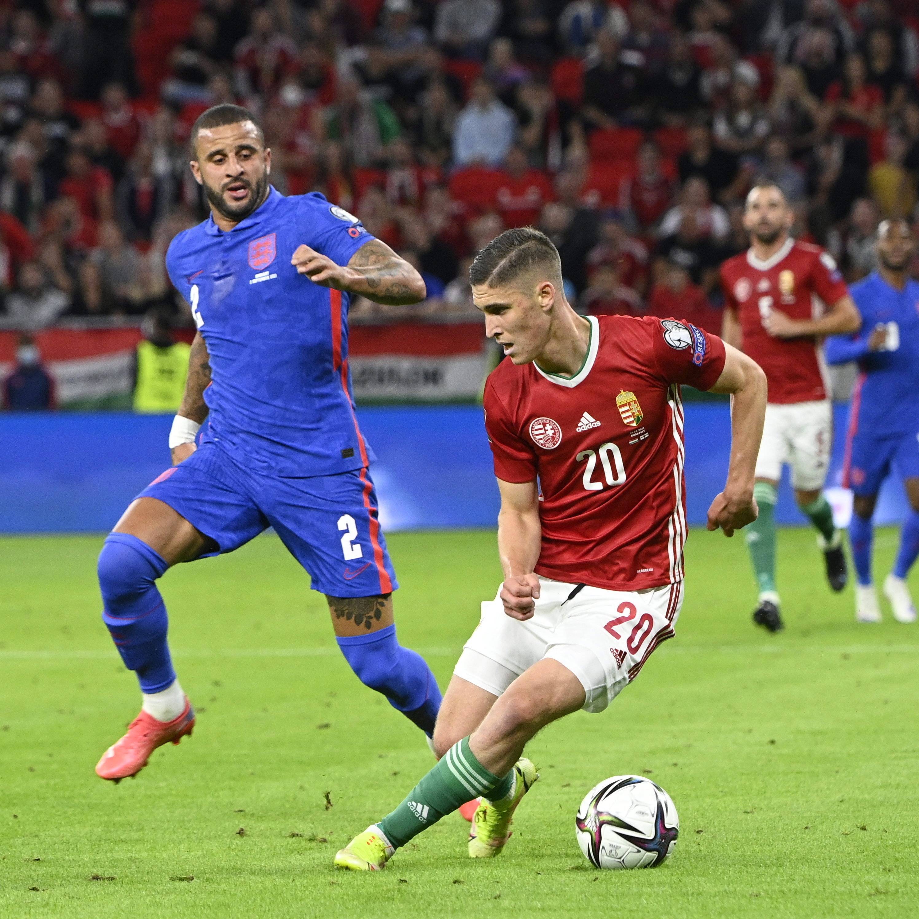 包含匈牙利主场逼平英格兰，混战积分榜仍热烈！的词条