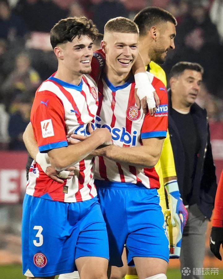 关于赫罗纳主教练调整阵容，力争赢得胜利的信息