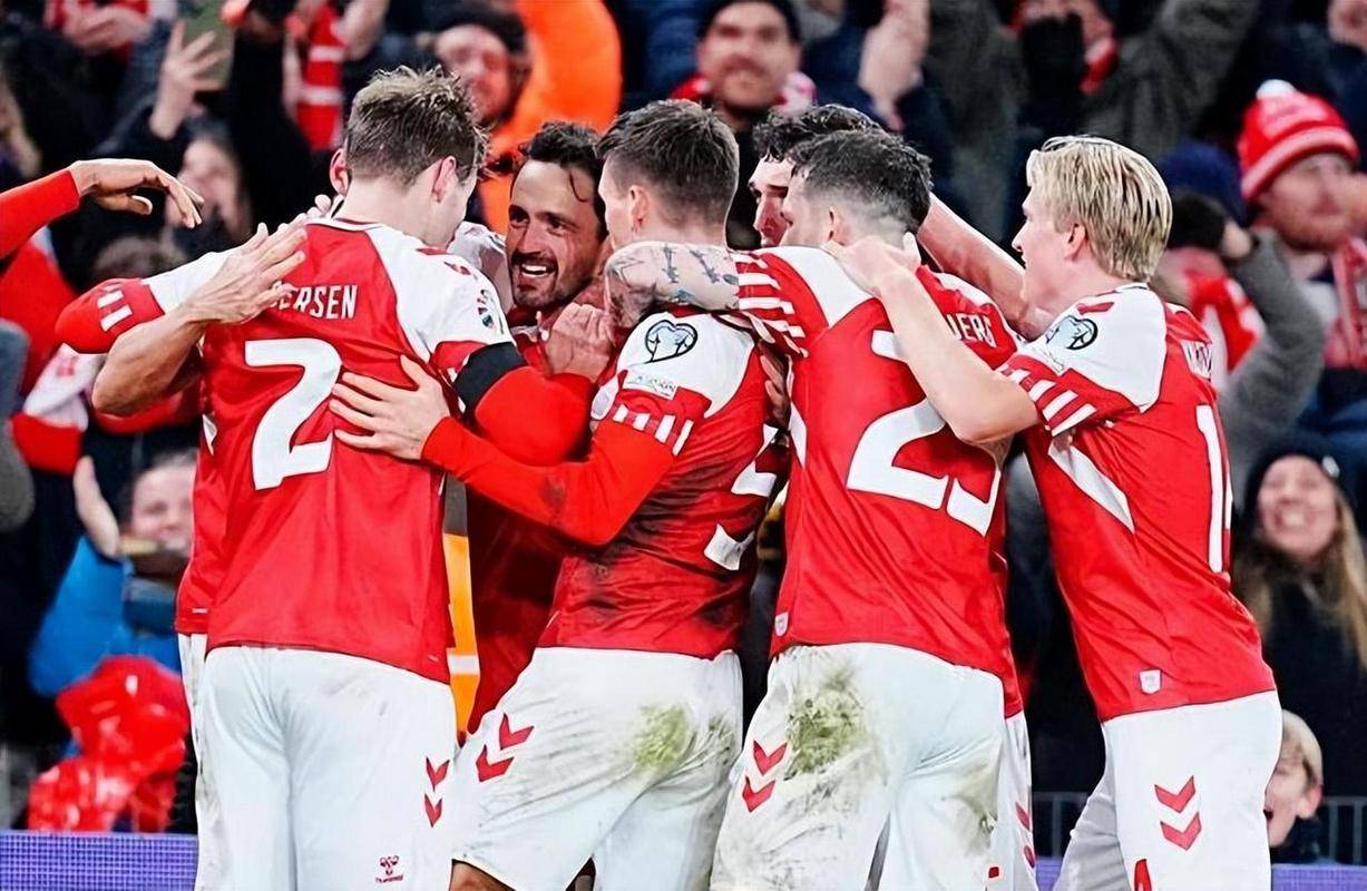 丹麦队在欧国联比赛中一路高歌的简单介绍