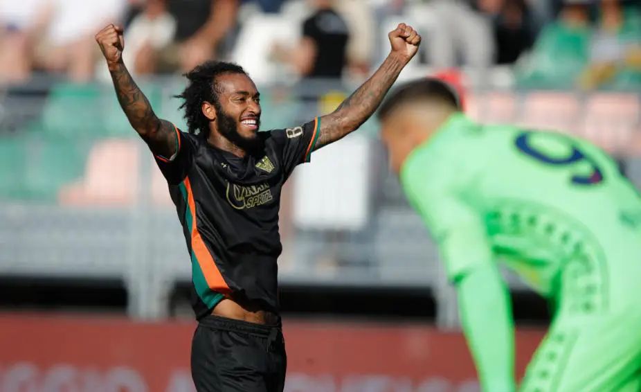 广州富力客场取胜，积分榜迅速攀升的简单介绍