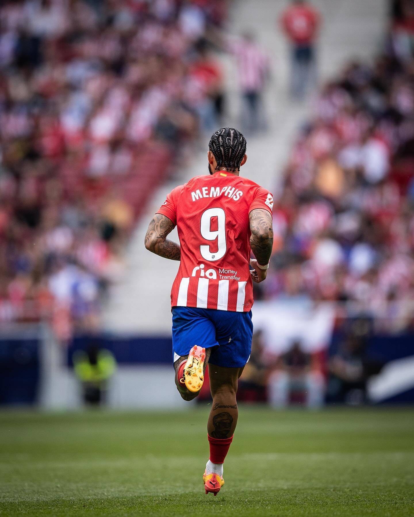 马德里竞技前锋膝盖受伤，伤停两周的简单介绍