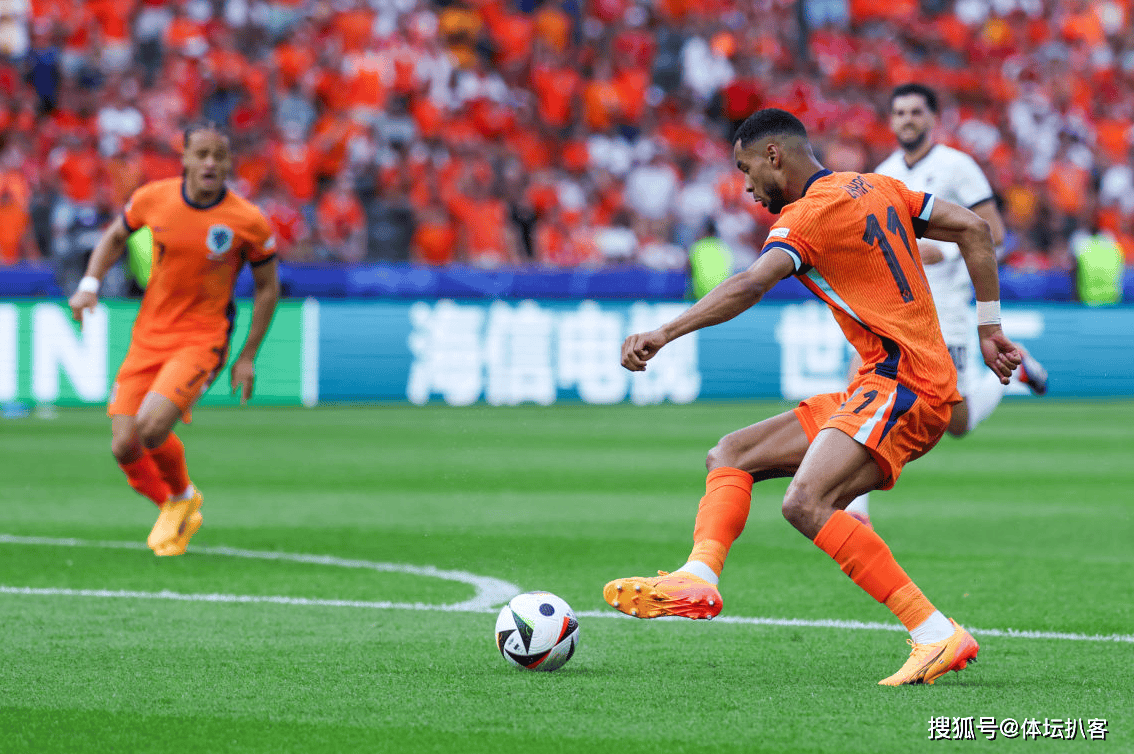 包含奥地利队在比赛中战平对手，获得宝贵一分的词条