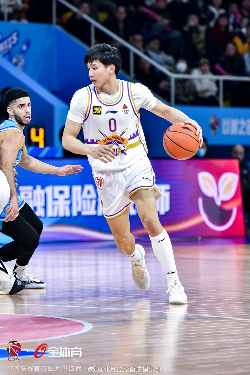 关于运动员势如破竹，实力占据绝对优势的信息