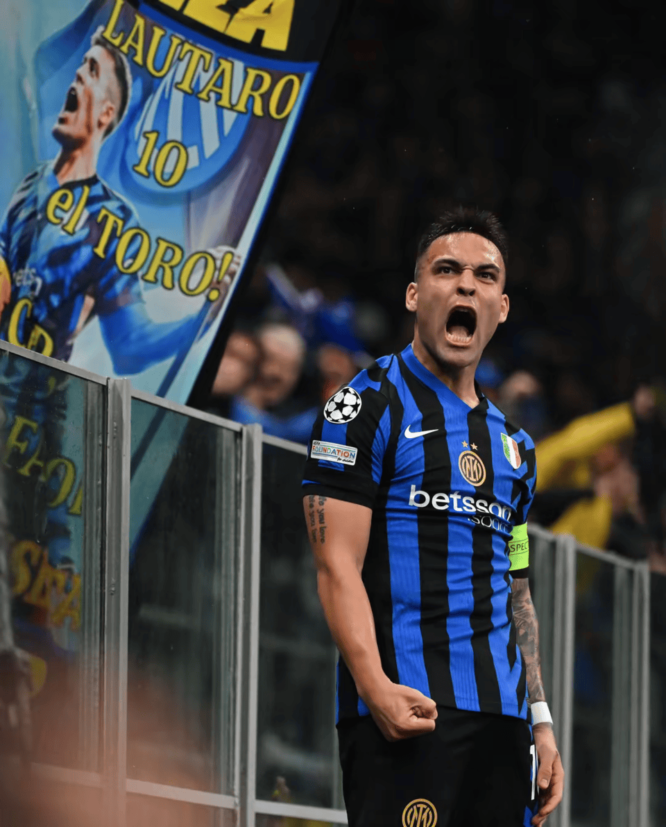 包含拜仁憾负罗马，点球战4-5宣告淘汰无缘欧冠四强的词条