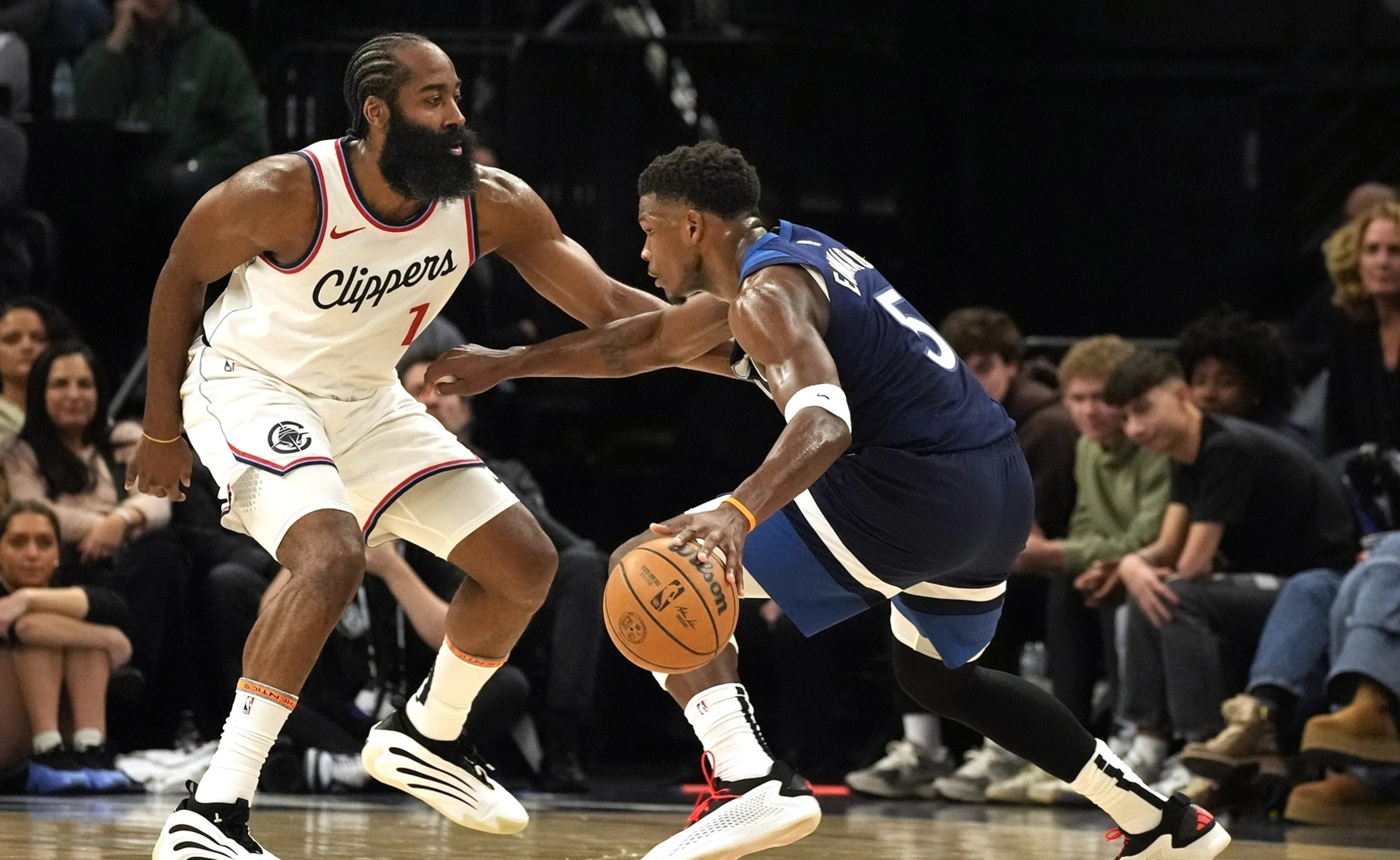 掘金队迎战灰熊队，实力对比