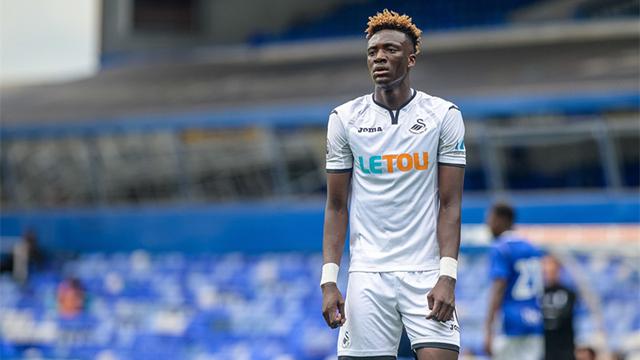 斯旺西客场逆转，冲击升级资格的简单介绍