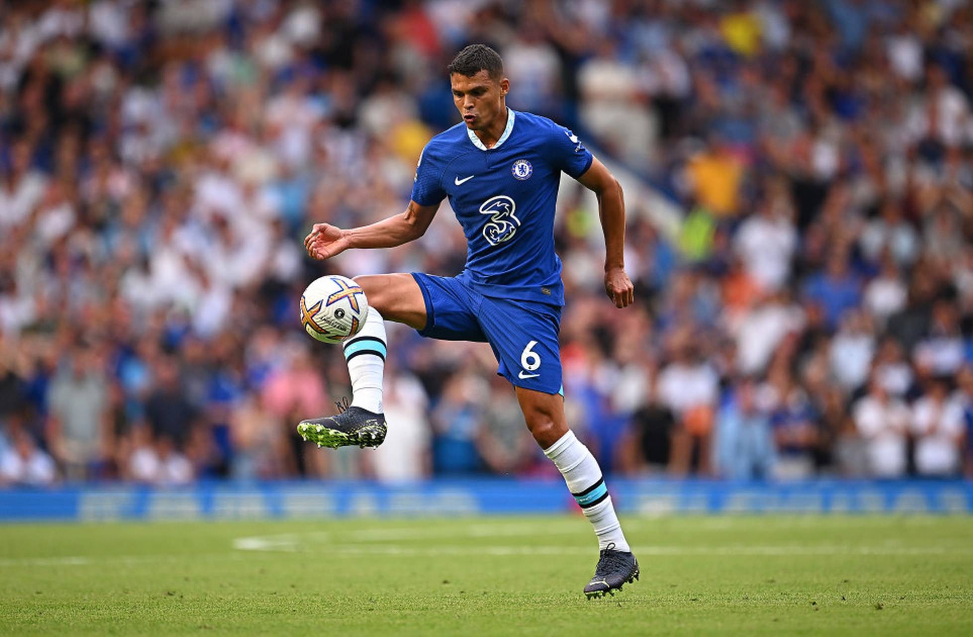 阿贾克斯客场逆袭切尔西，成功晋级联赛八强，前程蒸蒸日上！的简单介绍