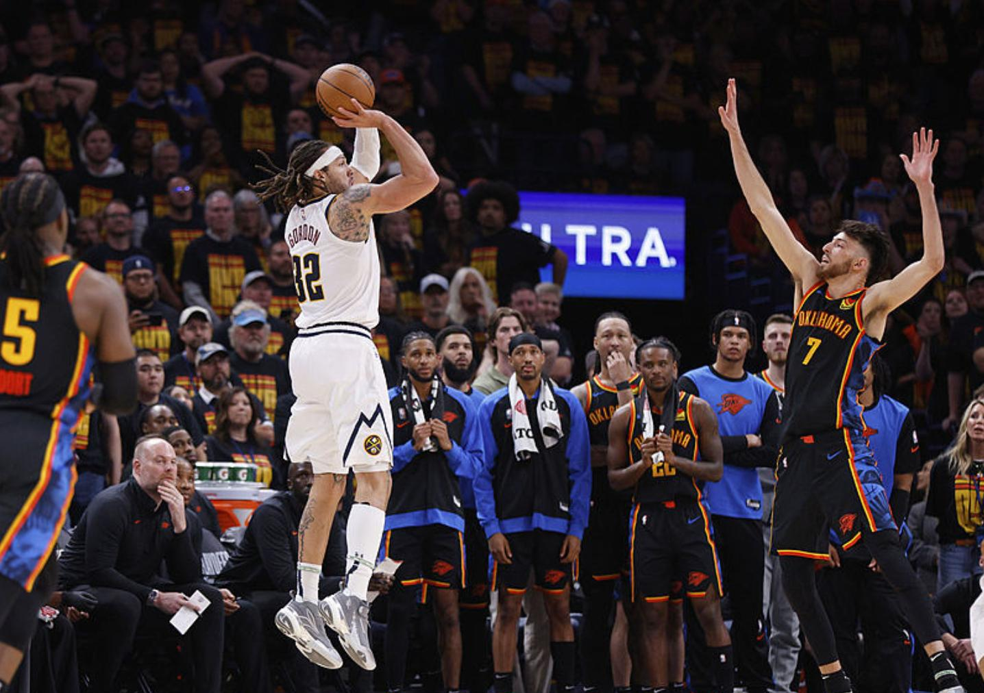 关于掘金在主场氛围壮大，约基奇步履不停的信息