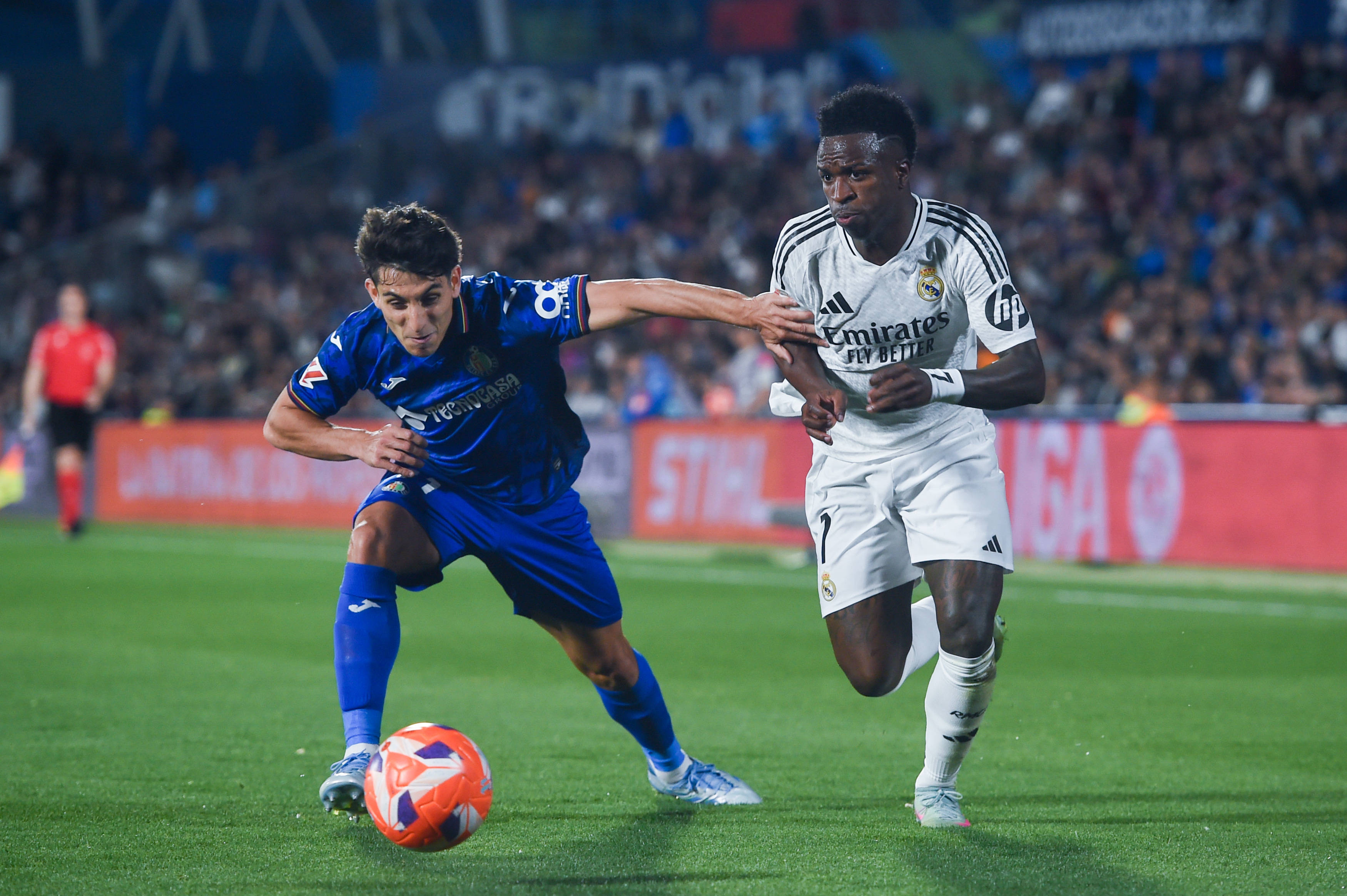 焦点赛事豪门交锋争夺胜利