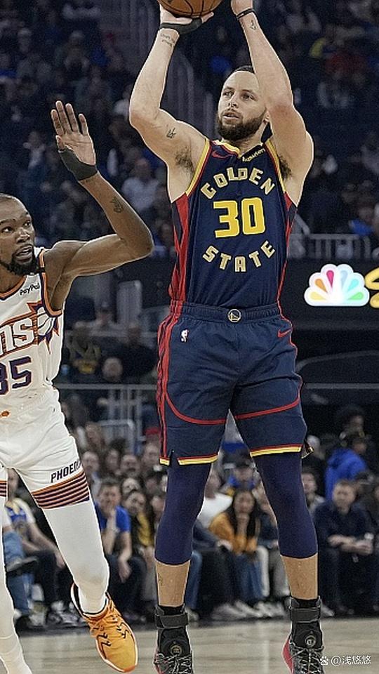 勇士主场不敌魔术，库里状态低迷